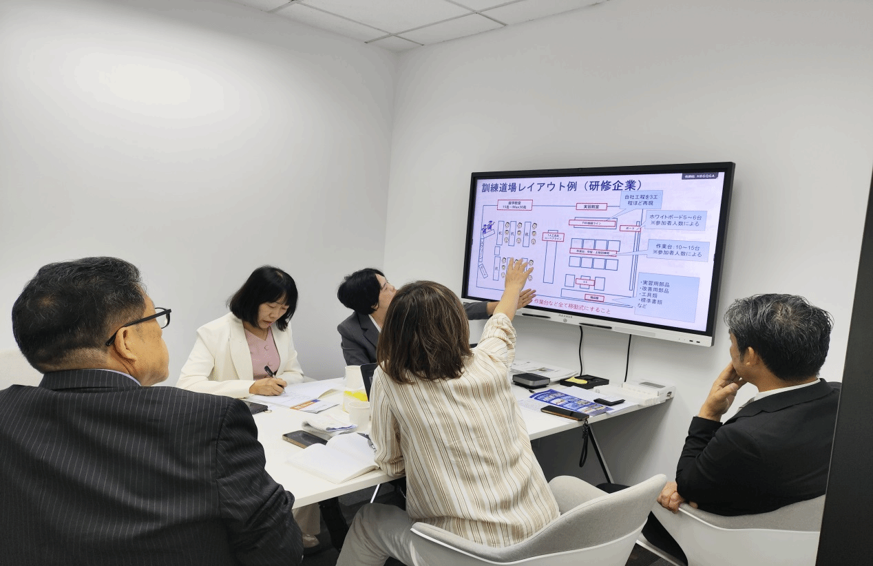 东方语言学院院长程良率队赴上海访企拓岗与考察交流，深化产学研合作，赋能网络技术服务人才培养